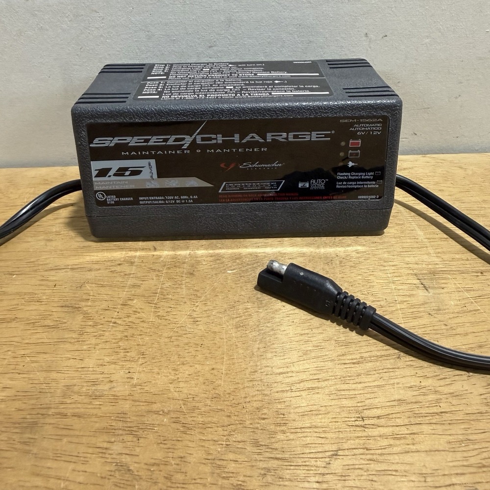 Schumacher 1.5A Battery Maintainer SEM-1562A 6V 12V Auto Float Charger Tested